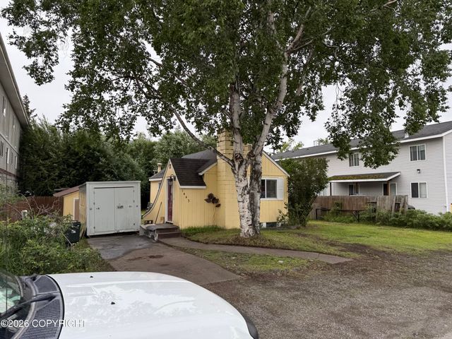 1443 W 25th Avenue, Anchorage, AK 99503