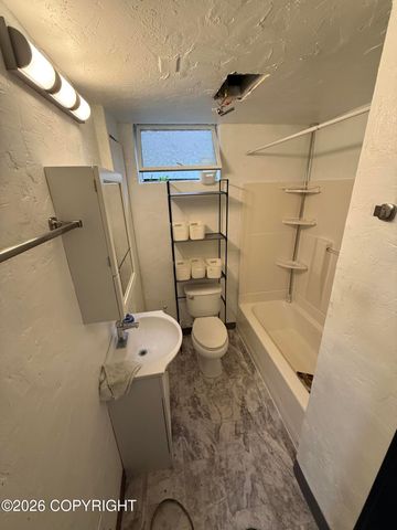1443 W 25th Avenue, Anchorage, AK 99503