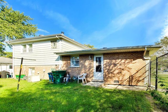 8500 S Laramie Avenue, Burbank, IL 60459