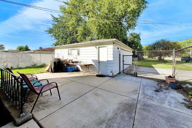 8500 S Laramie Avenue, Burbank, IL 60459