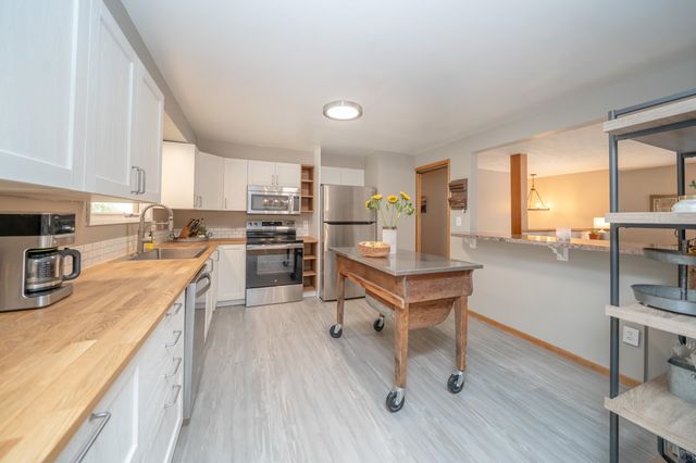 2427 E 40th Ave, Spokane, WA 99223