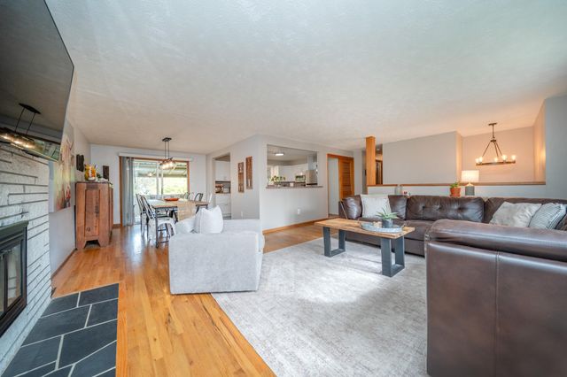 2427 E 40th Ave, Spokane, WA 99223