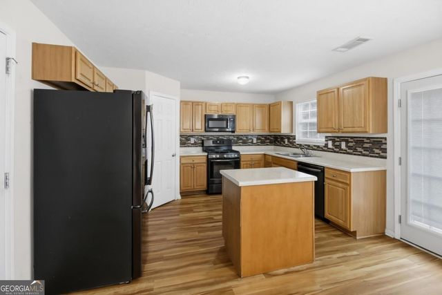 95 Carrington Circle, Covington, GA 30016