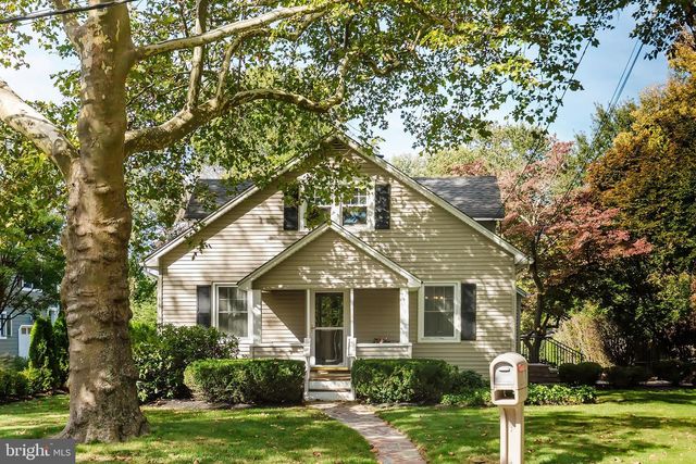 1 PARKWAY AVE, Plainsboro, NJ 08536