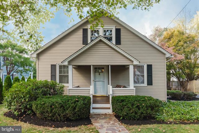 1 PARKWAY AVE, Plainsboro, NJ 08536