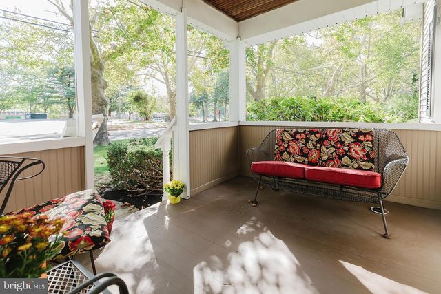 1 PARKWAY AVE, Plainsboro, NJ 08536