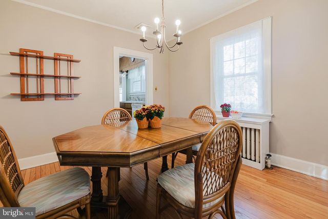 1 PARKWAY AVE, Plainsboro, NJ 08536