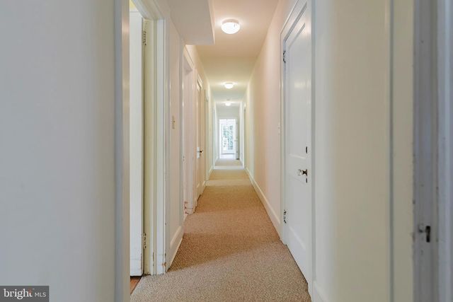 1 PARKWAY AVE, Plainsboro, NJ 08536