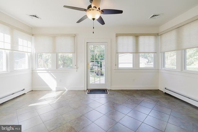 1 PARKWAY AVE, Plainsboro, NJ 08536