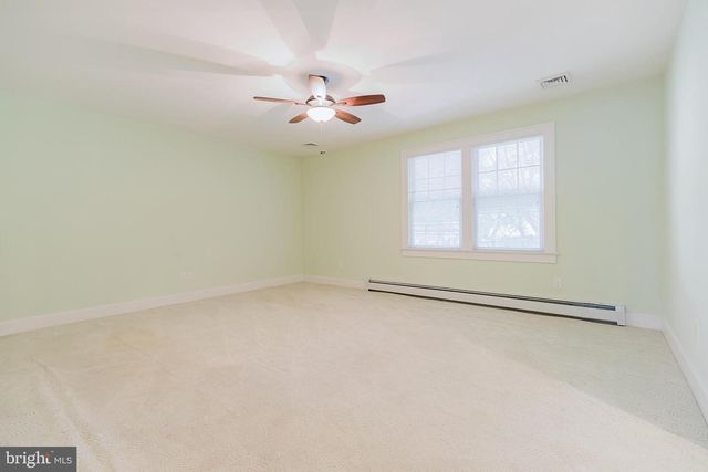 1 PARKWAY AVE, Plainsboro, NJ 08536