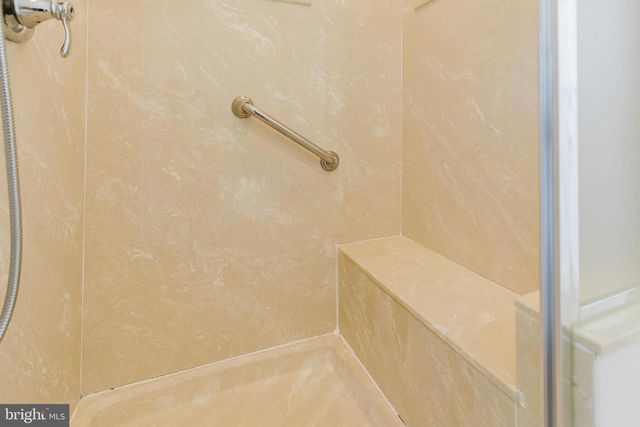 1 PARKWAY AVE, Plainsboro, NJ 08536