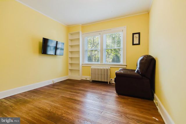 1 PARKWAY AVE, Plainsboro, NJ 08536