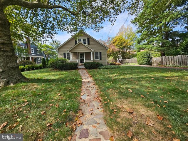 1 PARKWAY AVE, Plainsboro, NJ 08536