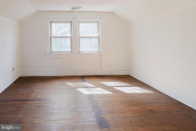 1 PARKWAY AVE, Plainsboro, NJ 08536