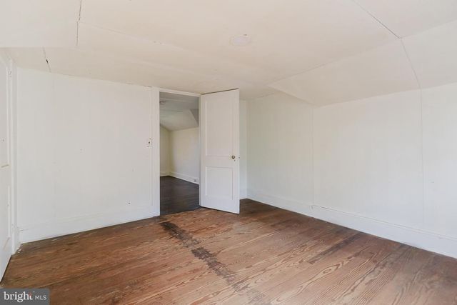 1 PARKWAY AVE, Plainsboro, NJ 08536