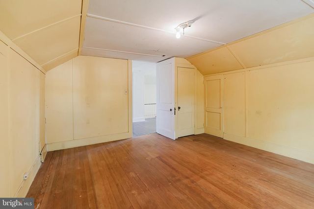 1 PARKWAY AVE, Plainsboro, NJ 08536