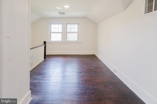 1 PARKWAY AVE, Plainsboro, NJ 08536