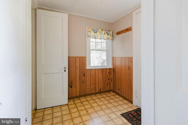 1 PARKWAY AVE, Plainsboro, NJ 08536