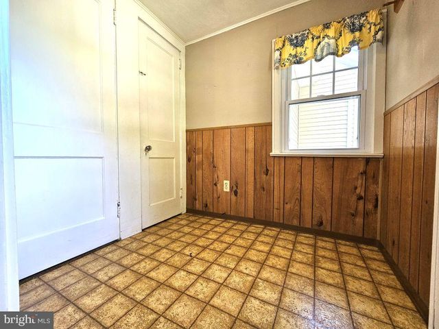 1 PARKWAY AVE, Plainsboro, NJ 08536