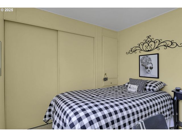 1475 GREEN ACRES Rd 146, Eugene, OR 97408