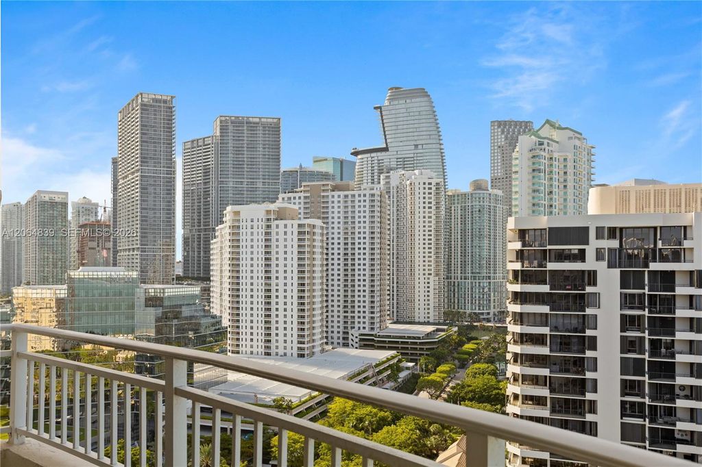 770 Claughton Island Drive 1911, Miami, FL 33131