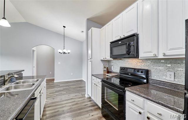29 Kassebaum Lane 307, St Louis, MO 63129