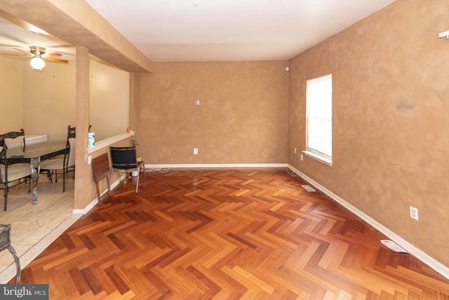 7001 FLAG HARBOR DR, District Heights, MD 20747