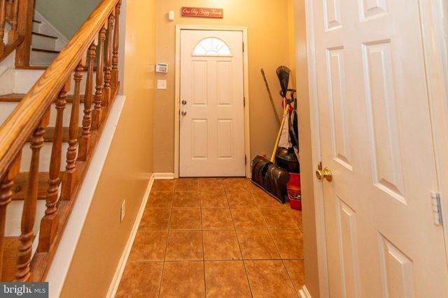 7001 FLAG HARBOR DR, District Heights, MD 20747