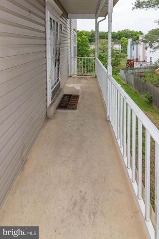 7001 FLAG HARBOR DR, District Heights, MD 20747