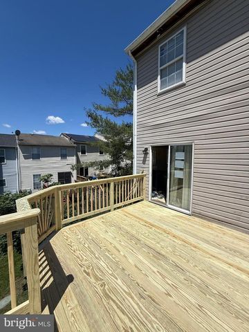 7001 FLAG HARBOR DR, District Heights, MD 20747