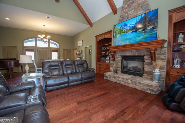 64 Waterview Court, Lagrange, GA 30240