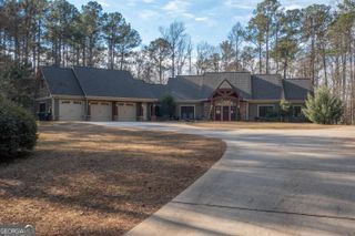 64 Waterview Court, Lagrange, GA 30240