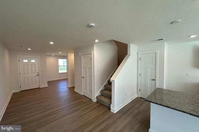 227 MONROE AVE, Ranson, WV 25438