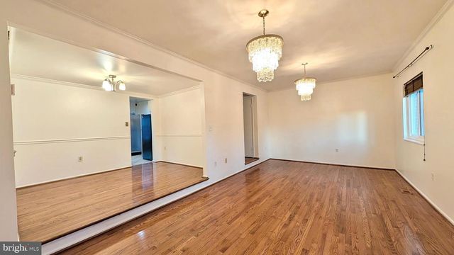 7051 LEEWOOD FOREST DR, Springfield, VA 22151