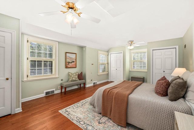 170 E Birch AVENUE, Whitefish Bay, WI 53217
