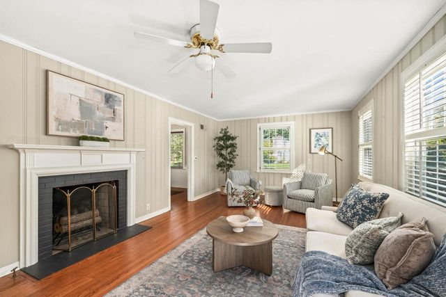 170 E Birch AVENUE, Whitefish Bay, WI 53217