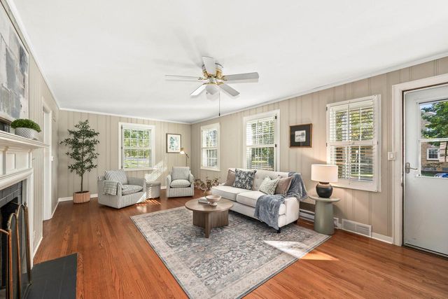 170 E Birch AVENUE, Whitefish Bay, WI 53217