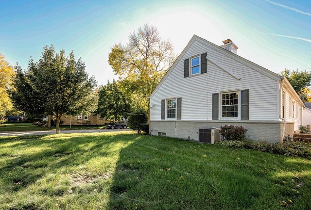170 E Birch AVENUE, Whitefish Bay, WI 53217