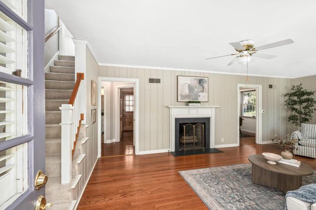 170 E Birch AVENUE, Whitefish Bay, WI 53217
