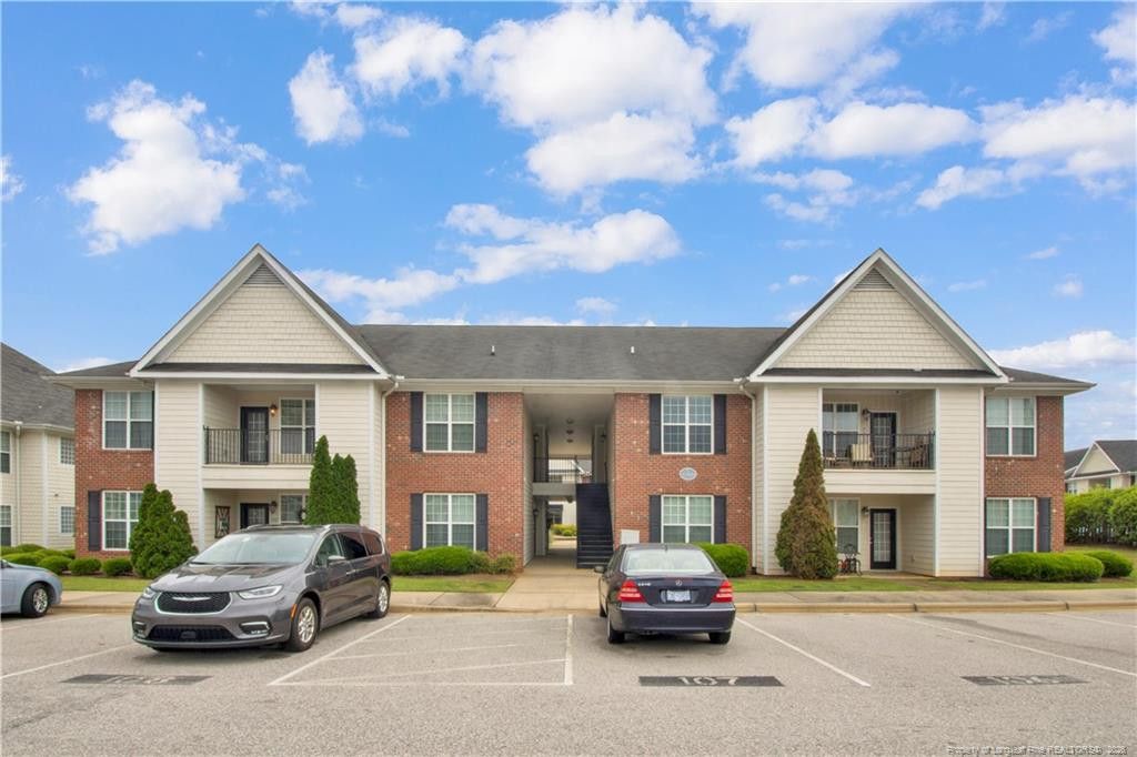 1908 Harcourt Circle 201, Fayetteville, NC 28304
