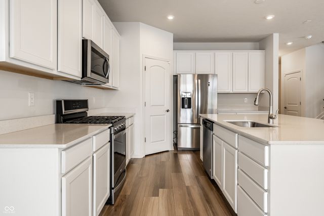 6672 Seabiscuit Road, Whitestown, IN 46075