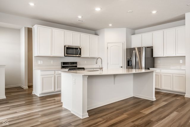 6672 Seabiscuit Road, Whitestown, IN 46075