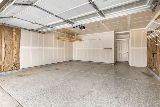 6672 Seabiscuit Road, Whitestown, IN 46075