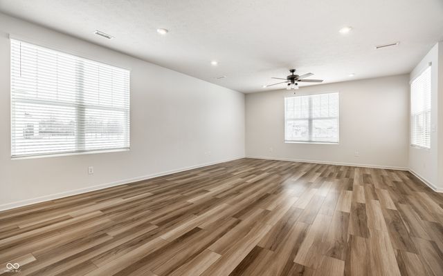 6672 Seabiscuit Road, Whitestown, IN 46075