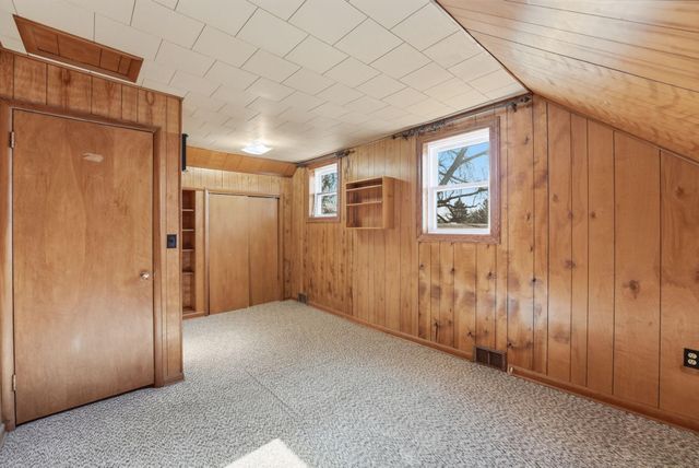 4 Riverside Avenue NE, Melrose, MN 56352