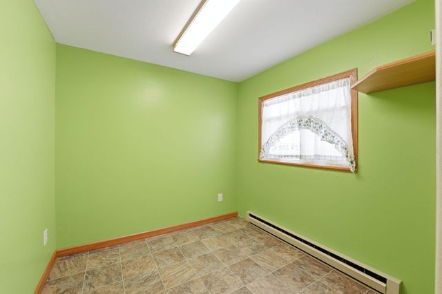 4 Riverside Avenue NE, Melrose, MN 56352