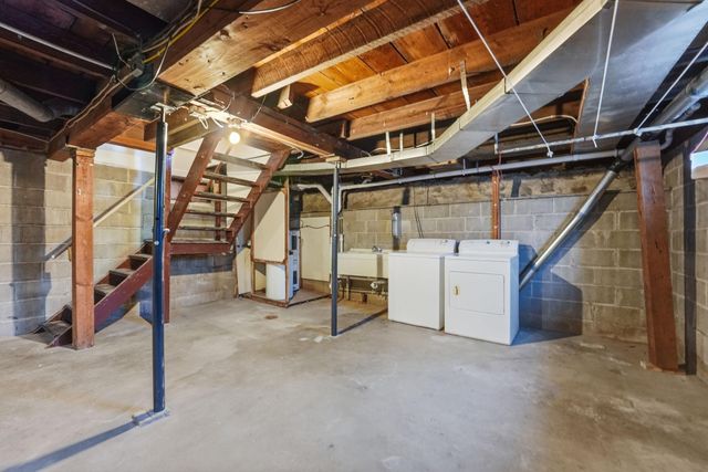 4 Riverside Avenue NE, Melrose, MN 56352