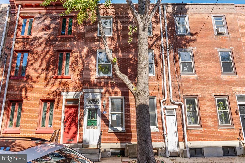 331 MANTON ST, Philadelphia, PA 19147
