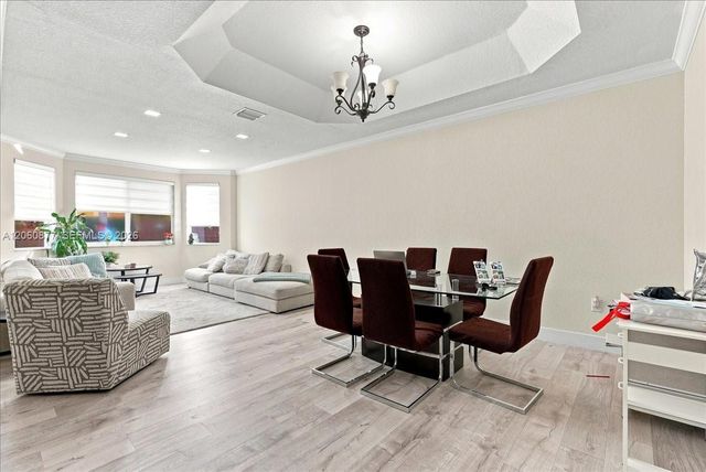 11495 NW 71st Street, Doral, FL 33178