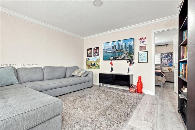 11495 NW 71st Street, Doral, FL 33178